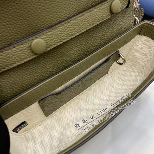 Gucci專櫃古馳2025春夏系列最新款原廠皮斜挎包肩背包 jh2711型號：821623